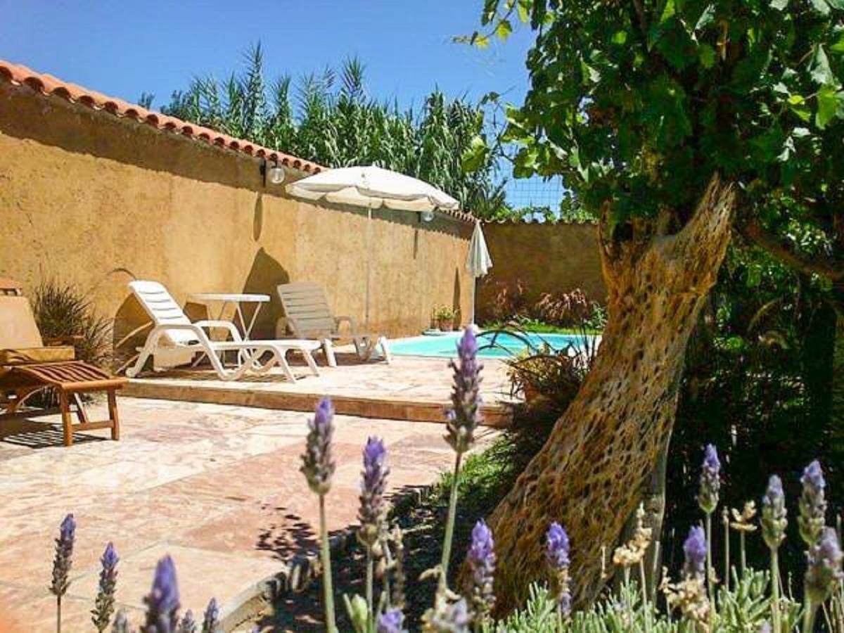 Hostal Tierra De Vinos Cafayate Ngoại thất bức ảnh